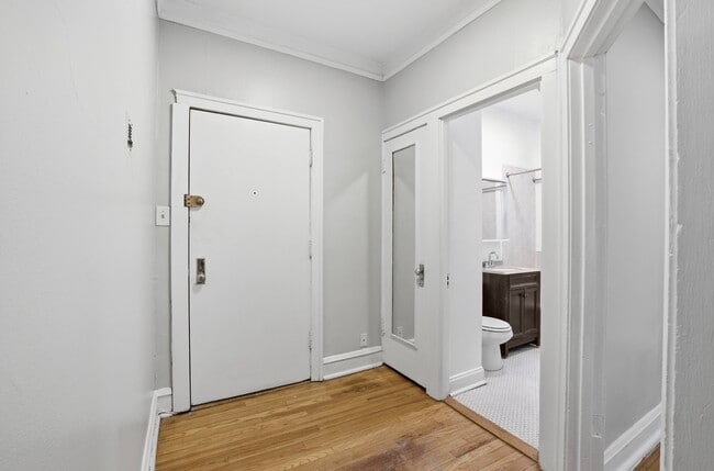 Photo - 2336 W Addison St Unit I2