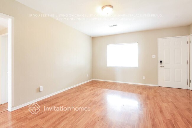 Photo - 8440 Hazeltine Ave