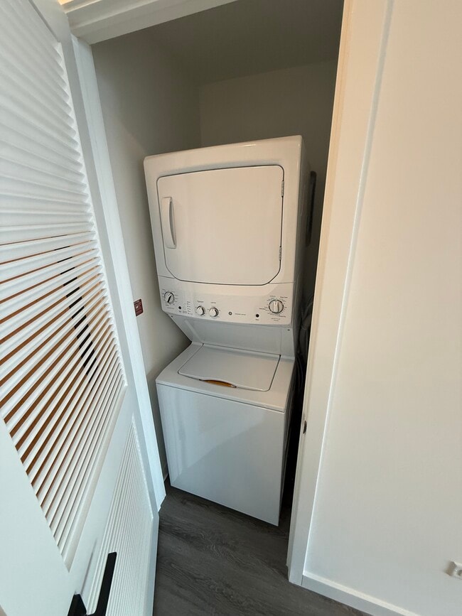 Photo - 1940 NW 2nd Ct Unit A3