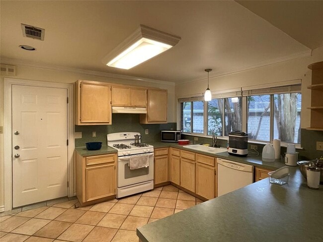Photo - 603 Greenfield Cove