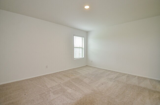 Photo - 27127 Breakaway Ln