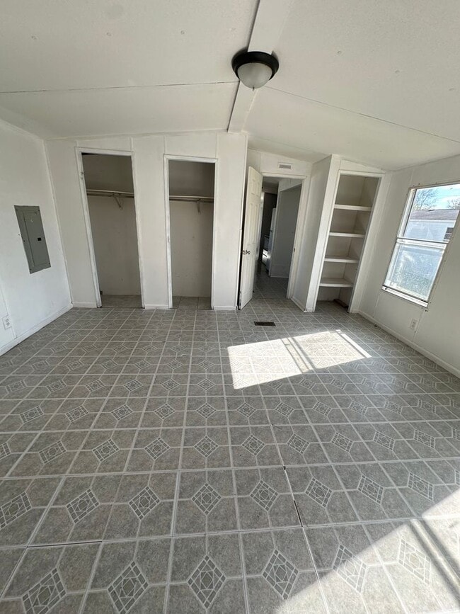 Photo - 209 Wadley Dr