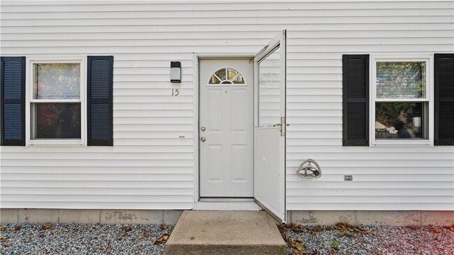 Photo - 15 Abbott Ave