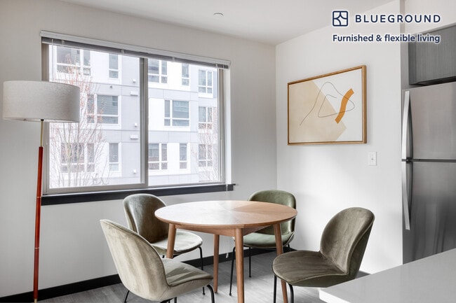 Photo - 15566 NE 22nd Pl Unidad FL3-ID552