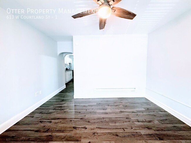 Building Photo - 613 W Courtland St Unit 1 Rental