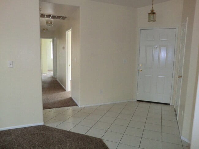 Photo - 7110 Rogue River Dr