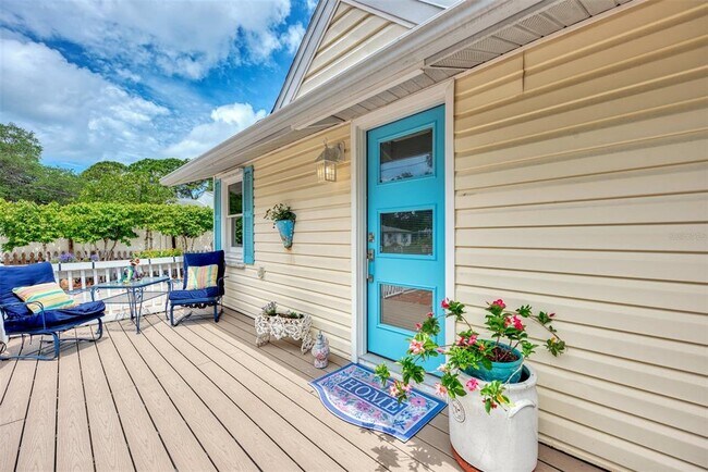 Photo - 1045 40th St