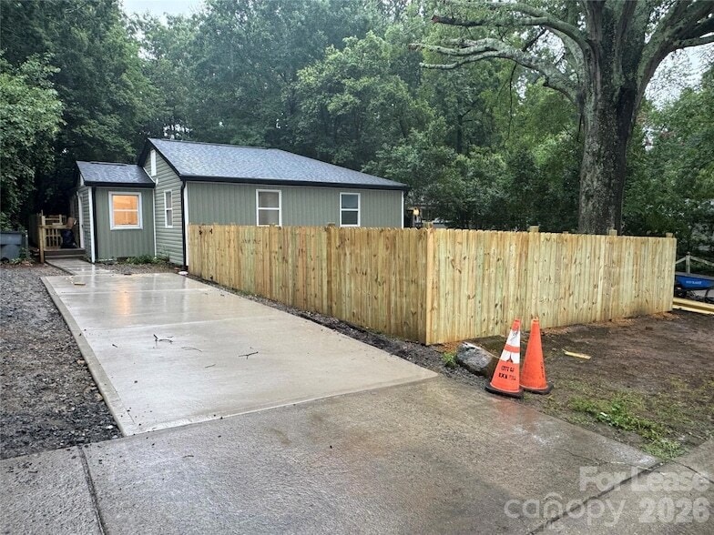 Photo - 1800 Academy St