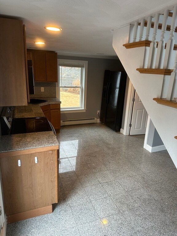 Photo - 3 Commercial St