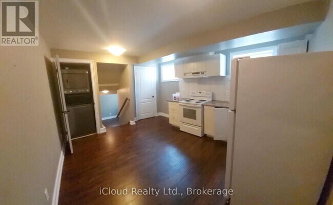 Photo - 24 Histon Crescent