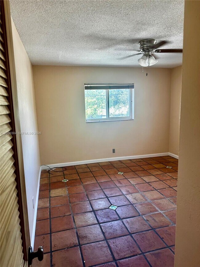 Photo - 1733 Mayo St Unit 7
