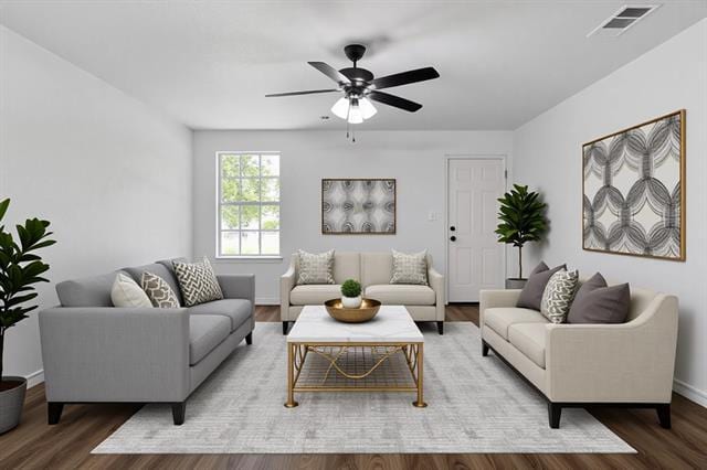 Building Photo - 704 Peterson St