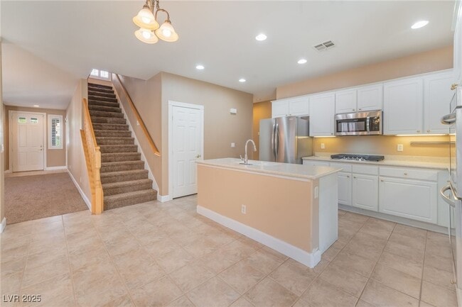 Photo - 10737 Sprucedale Ave