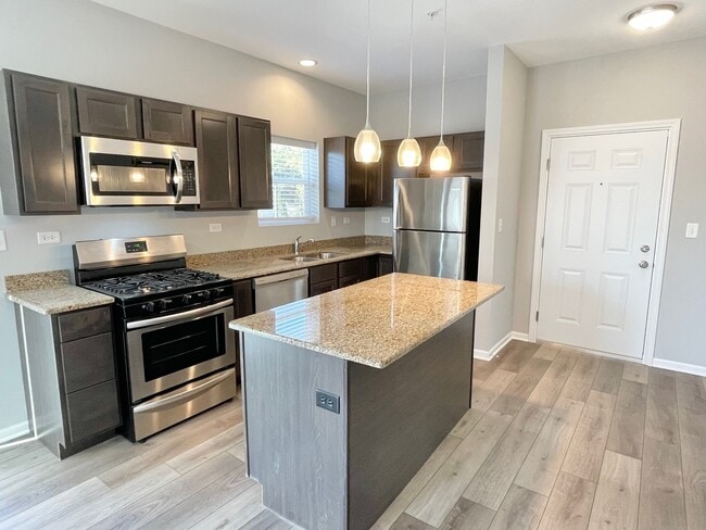 Photo - 809 E Main St Unit 2A