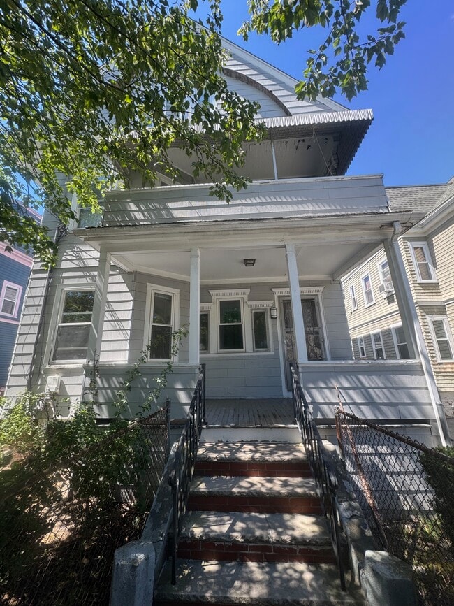 Building Photo - 70 Josephine Ave Unit 2 Rental