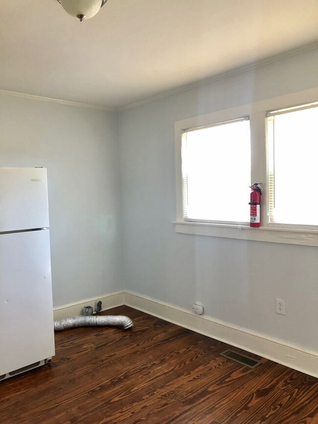Photo - Adorable Bungalow with 2BR/1BA in Greer - desirable neighborhood in Greenville County - close to ...