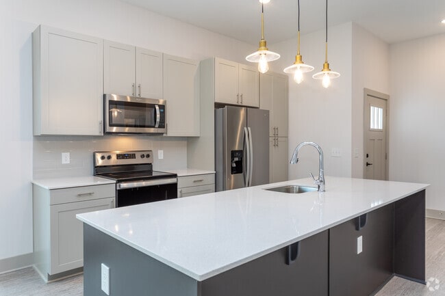Designer Kitchen with Quartz Countertops