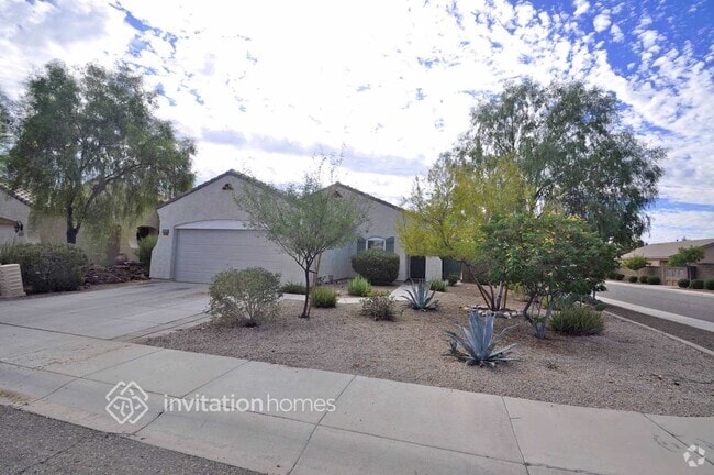 Building Photo - 17137 W Saguaro Ln Rental