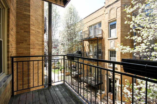 Photo - 250-2 N Lincoln Ave Unit 2B