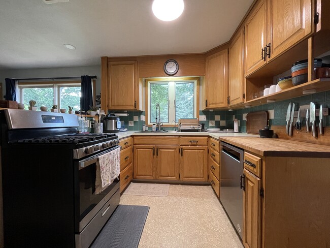 Photo - 2018 Greenbriar Cir