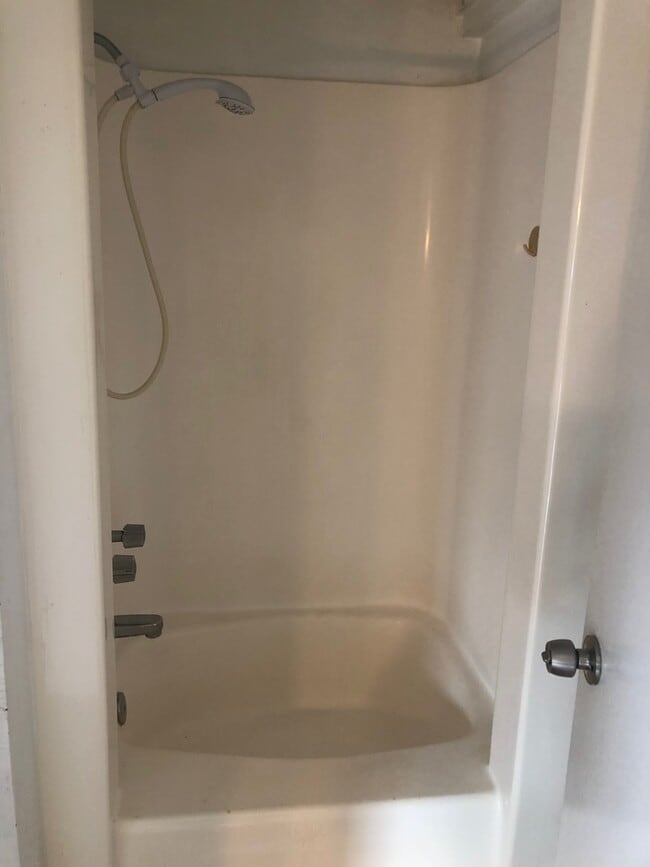 Photo - 45-308 Lehuuila St Kaneohe, HI -Back Unit Unit 45-308 Lehuuila St Back