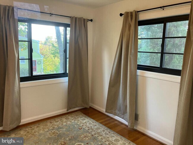 Photo - 6008 Bryn Mawr Ave