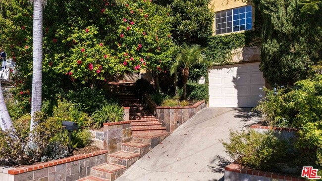 Building Photo - 5129 Chester St