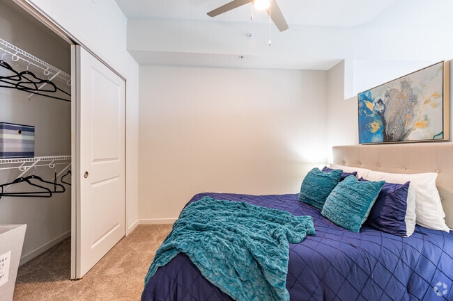 Studio - 583SF