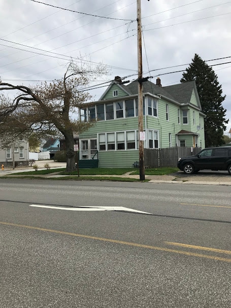 Building Photo - 3103 Peach St Unit 1st floor