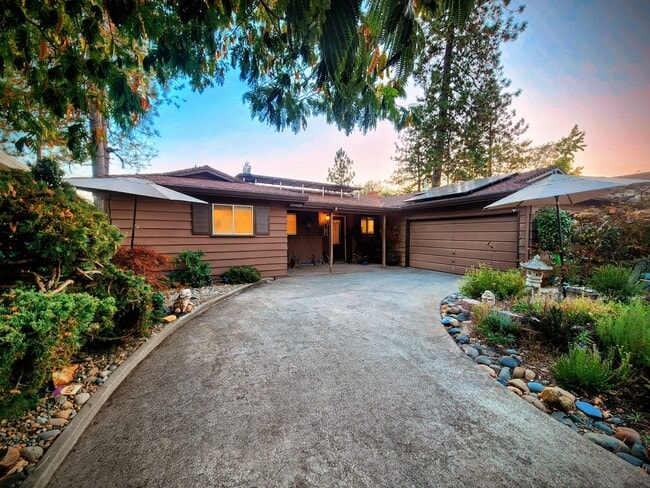 Photo - 820 Blue Bell Ct