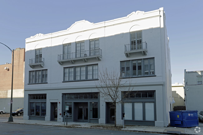 Building Photo - Revival Apartments