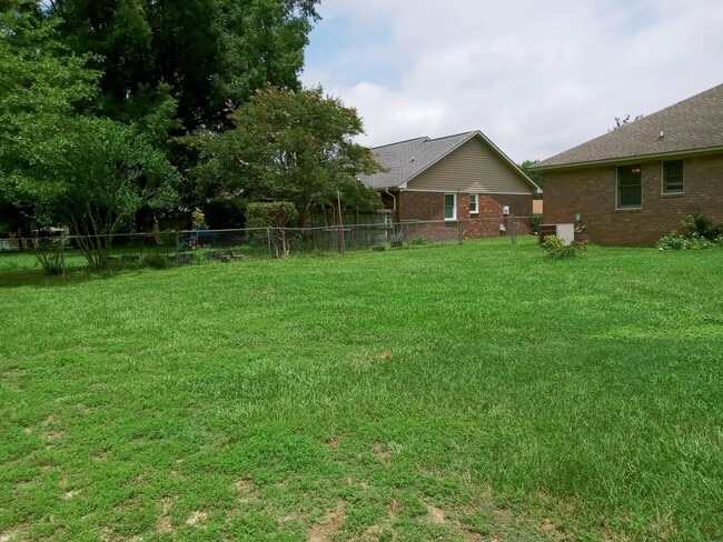 Photo - 350 Katydid St