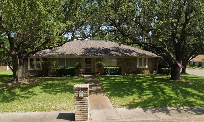 Building Photo - 901 Waterview Ln Rental