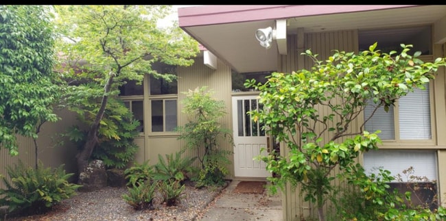 Building Photo - 721 Las Colindas Rd Rental