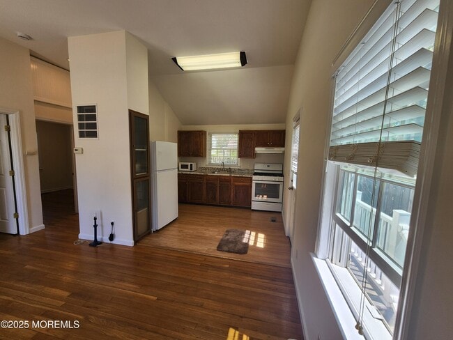 Photo - 21 Coolidge Dr