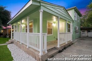 Photo - 333 Haggin St