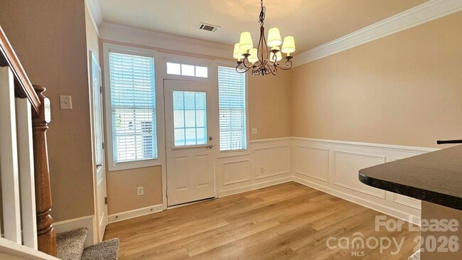 Photo - 1067 Writers Way