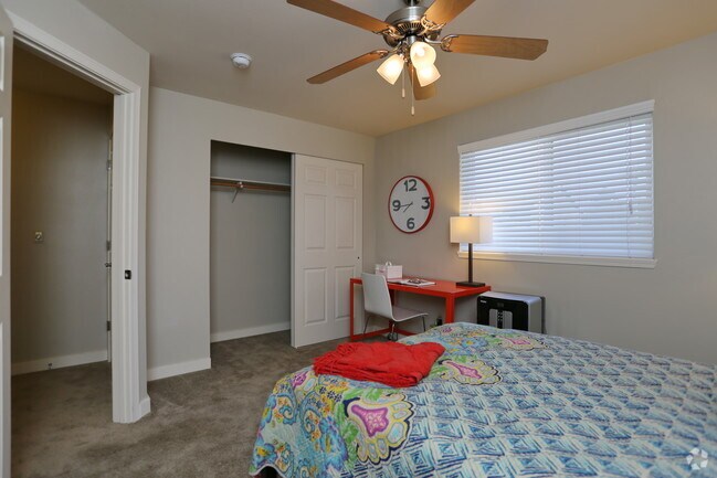 2 BR-Bedroom