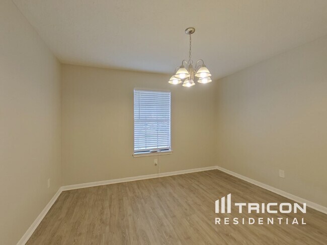 Photo - 5511 Fairview Forest Dr