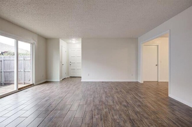 Photo - 9021 N Rockwell Dr Unit 9023 n rockwell