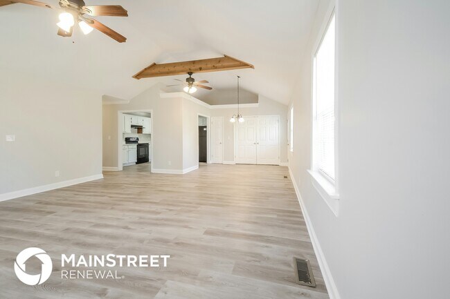 Photo - 344 River Oak Trail