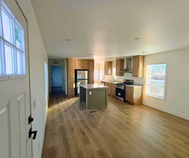 Building Photo - 4388 E Lake Mead Blvd