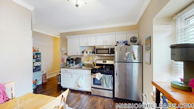 Photo - 712 Shawmut Ave Unidad 2L