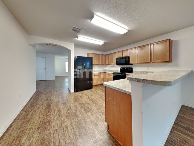 Photo - 906 Wynnmere Walk