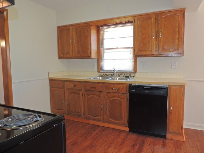 Photo - Astonishingly Renovated 3 Bedroom, 1.5 Bathroom Colonial!