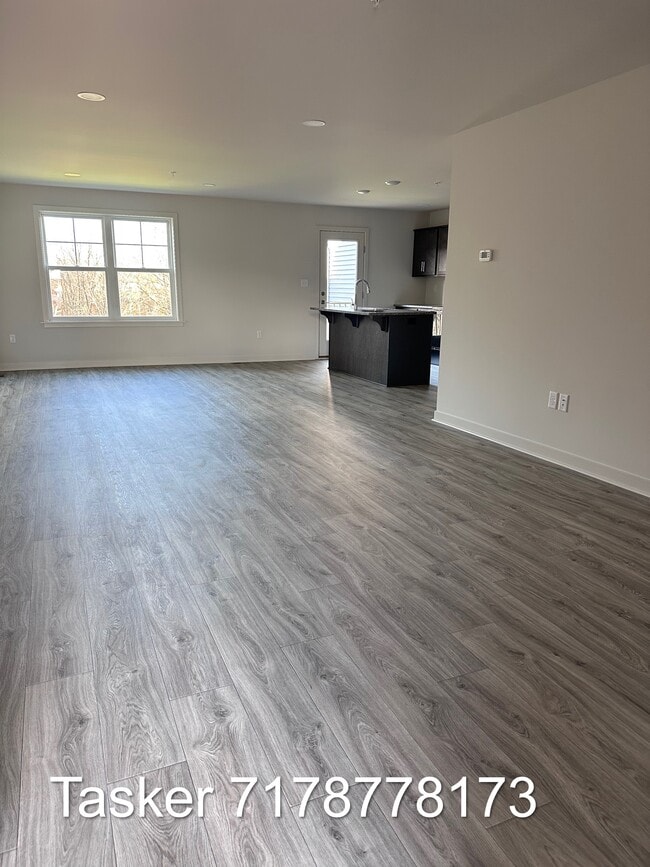 Photo - 7244 White Oak Blvd