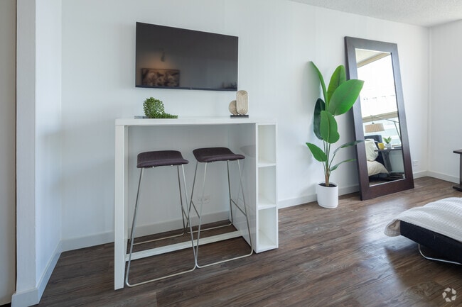 Photo - Presidential Towers