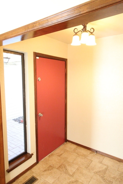 Photo - 1136 W Johnathan Way