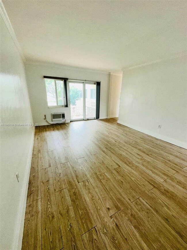 Building Photo - 9281 W Bay Harbor Dr Unit 6 Rental