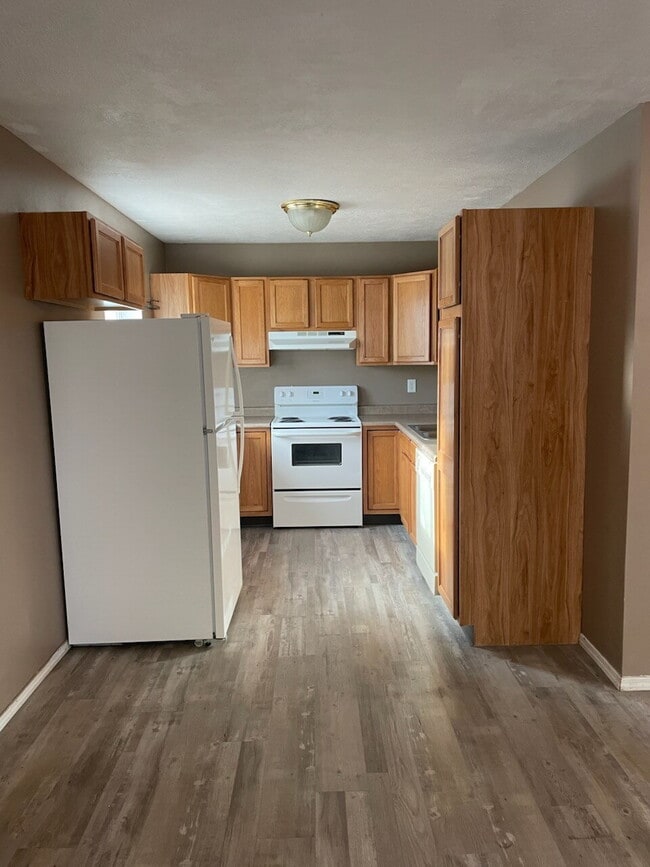 Photo - $1595 Unit B